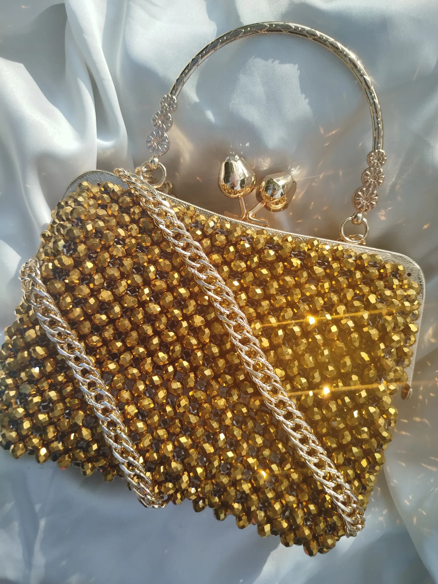 Kristal qızılı muncuq çanta